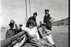 Emma DeBoom & Fred Witzel on Siren 1905